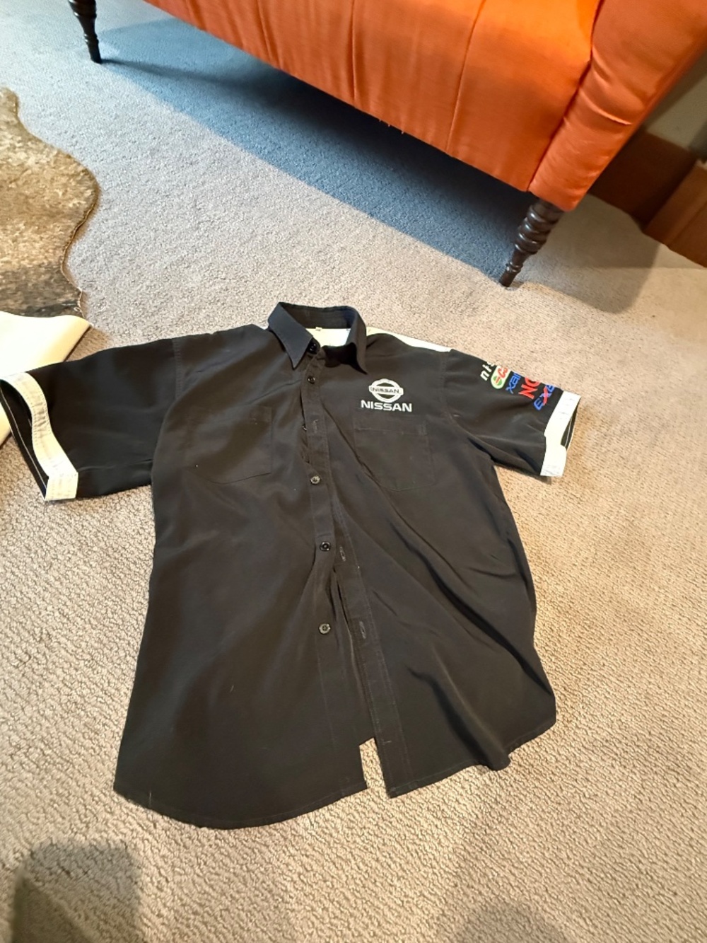 Shirt - Picture 2 of 6